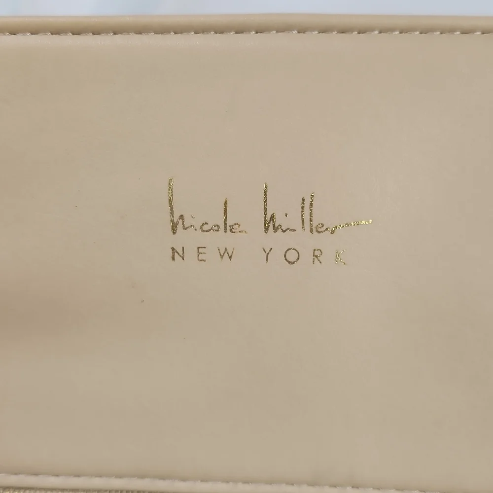 Nicole Miller vegan signature bag. Size 13 X 9